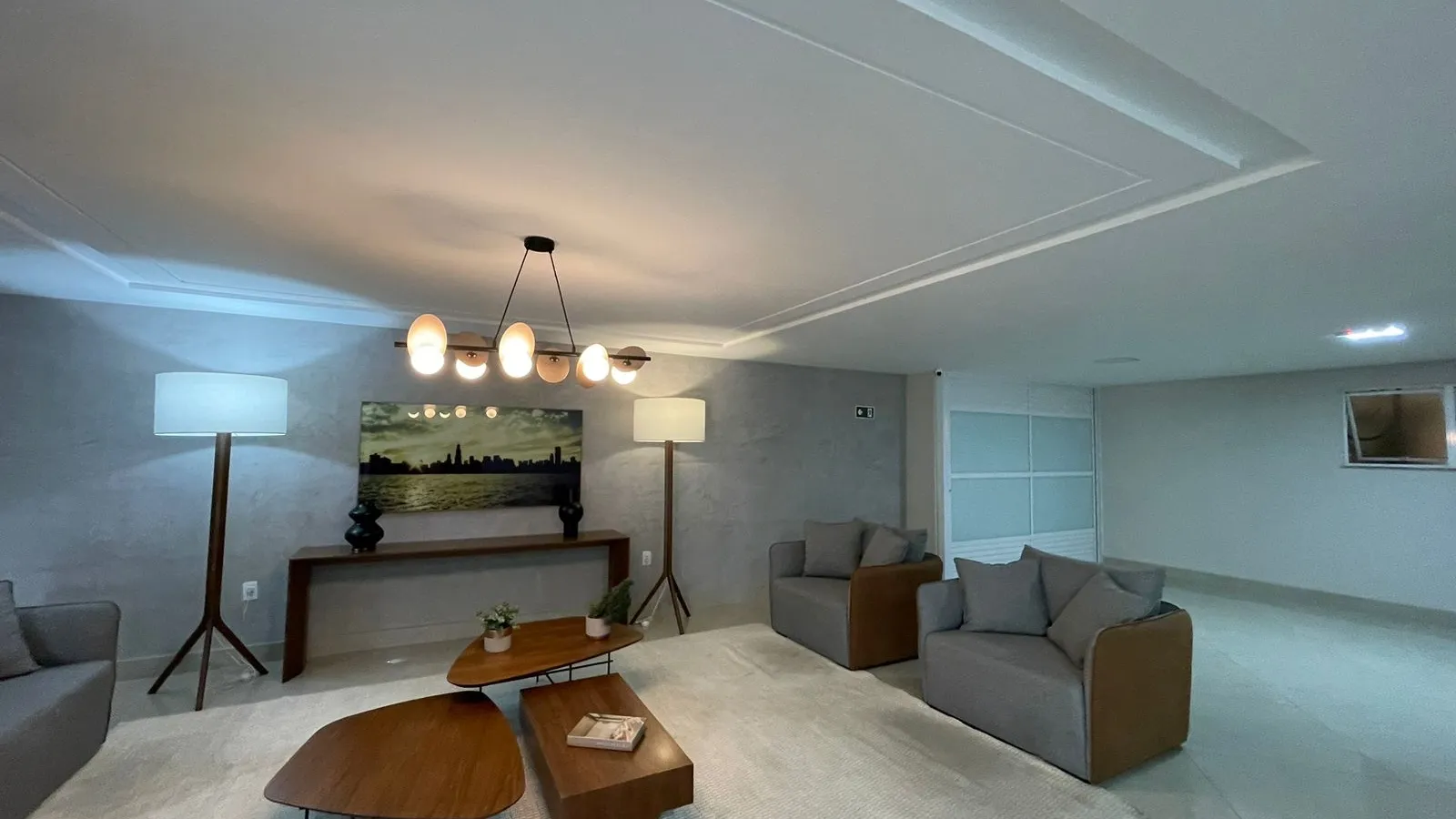 Apartamento para Venda/Alugar Mobiliado Bairro São Mateus - Juiz de Fora